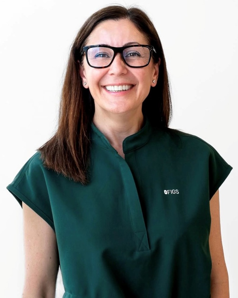 Dr Bita Farzad